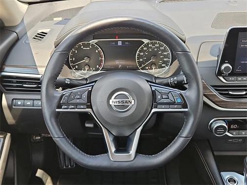 2020 Nissan Altima 2.0 Platinum
