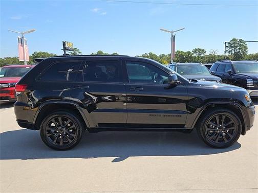 2020 Jeep Grand Cherokee Altitude