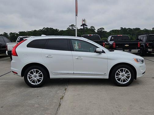 Crystal White Pearl 2016 Volvo XC60 T5 Premier