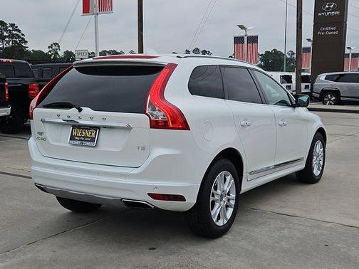 Crystal White Pearl 2016 Volvo XC60 T5 Premier