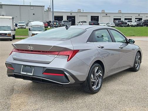 2025 Hyundai ELANTRA HEV Limited