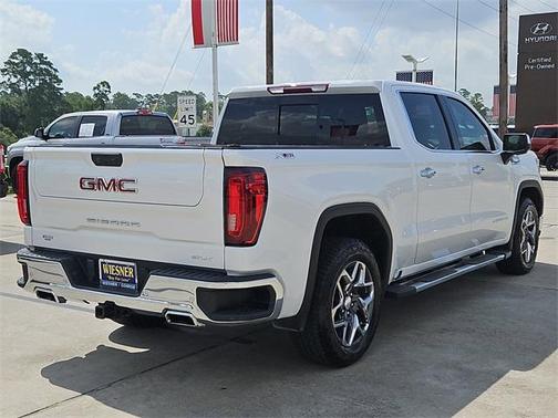 2022 GMC Sierra 1500 SLT