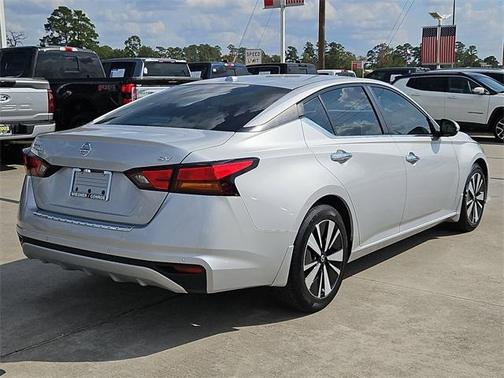 2021 Nissan Altima 2.5 SV