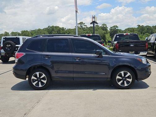 Dark Gray Metallic 2018 Subaru Forester 2.5i