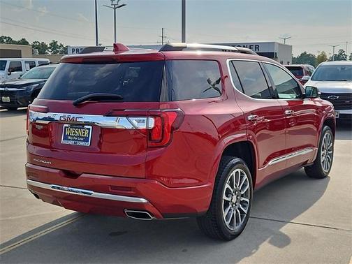 2022 GMC Acadia Denali