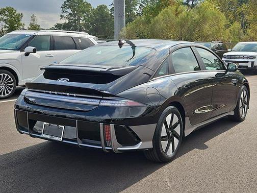 Onyx Black 2025 Hyundai IONIQ 6 SE