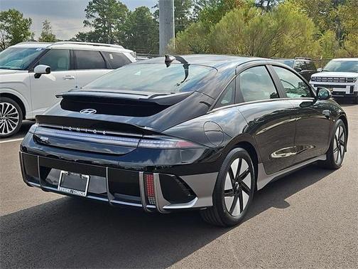 2025 Hyundai IONIQ 6 SE