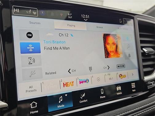 2026 Chrysler Pacifica Select