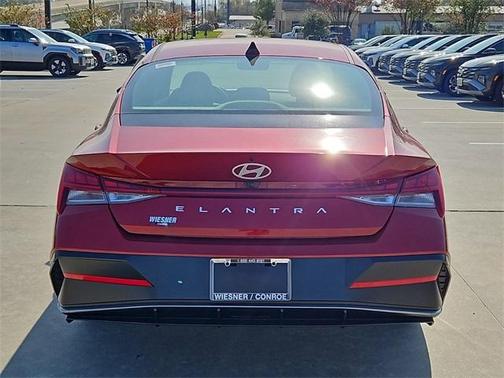 2025 Hyundai ELANTRA SEL Convenience