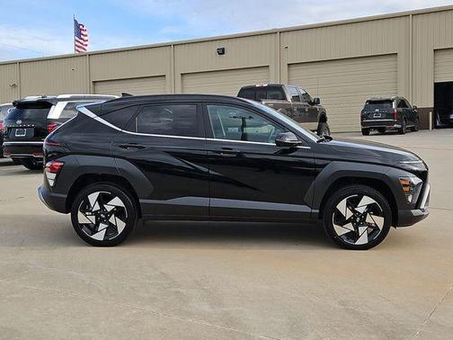 Abyss Black Pearl 2026 Hyundai KONA Limited