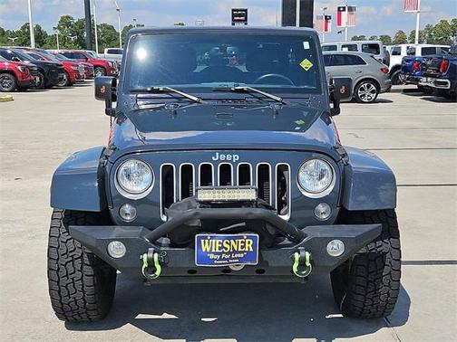 2016 Jeep Wrangler Unlimited Sahara