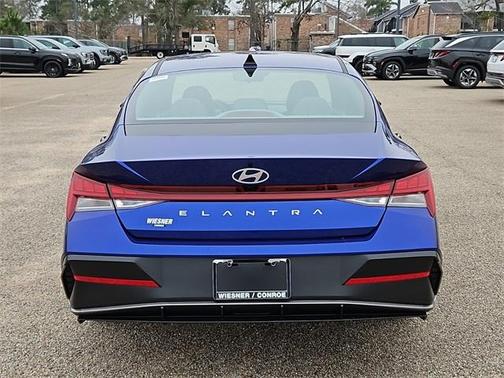 2025 Hyundai ELANTRA SEL Convenience