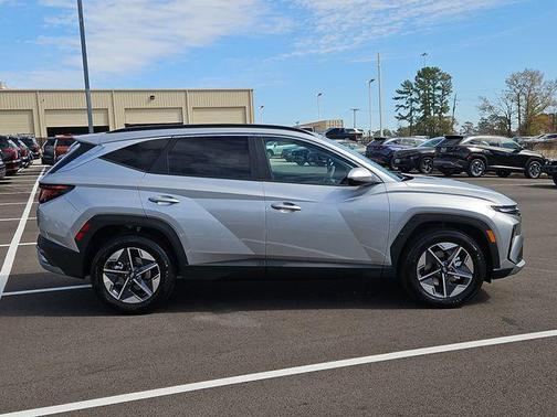 Shimmering Silver 2026 Hyundai TUCSON SEL