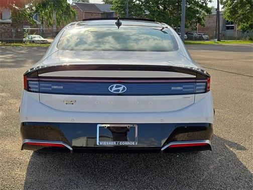 2025 Hyundai SONATA Hybrid Limited