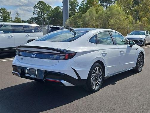 2026 Hyundai SONATA Hybrid Limited