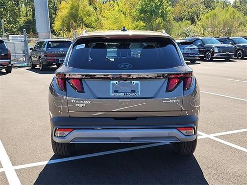 2026 Hyundai TUCSON Hybrid SEL