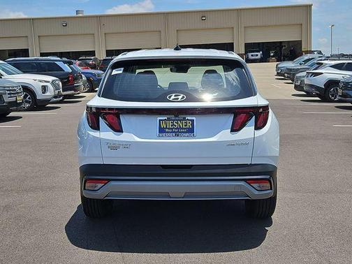 Pearl 2026 Hyundai TUCSON Hybrid Blue SE