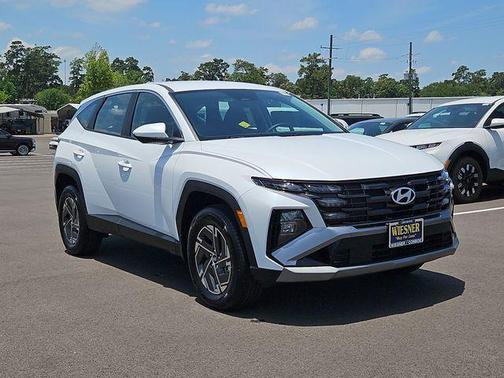 Pearl 2026 Hyundai TUCSON Hybrid Blue SE
