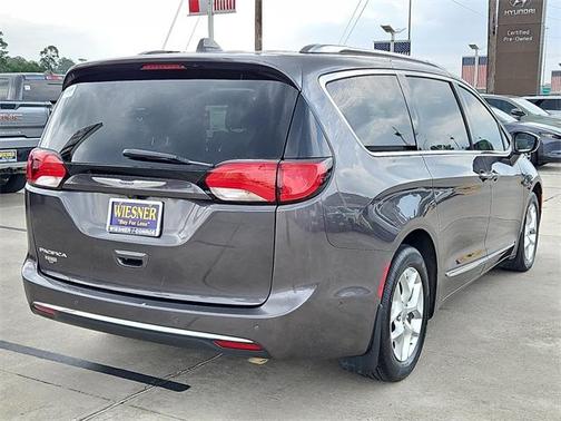 2020 Chrysler Pacifica Touring-L Plus