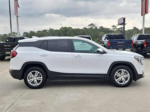 2024 GMC Terrain SLE