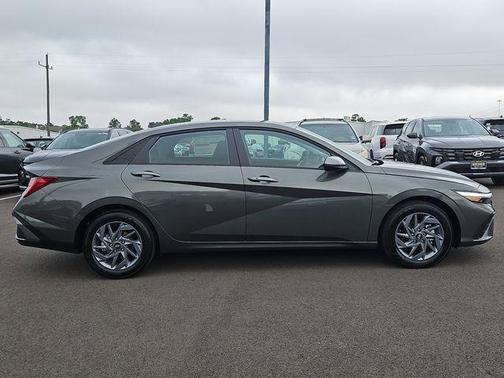 Amazon Gray 2026 Hyundai ELANTRA HEV Blue