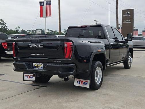 Onyx Black 2024 GMC Sierra 3500 Denali