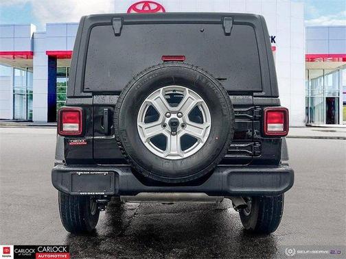 Photo 5 of 25 of 2022 Jeep Wrangler Sport