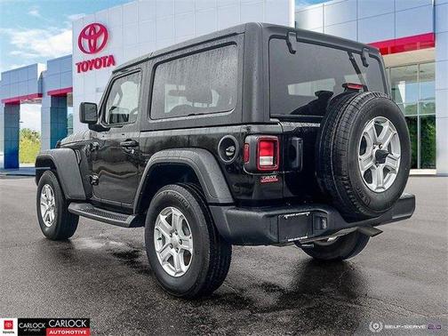 Photo 4 of 25 of 2022 Jeep Wrangler Sport