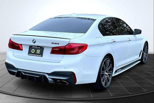2018 BMW 540 540i