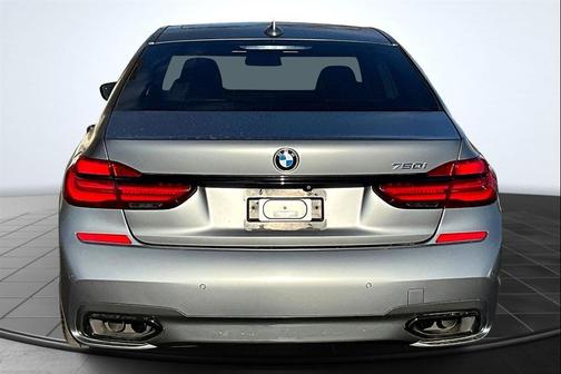 2017 BMW 750 I
