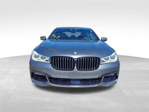 2017 BMW 750 I