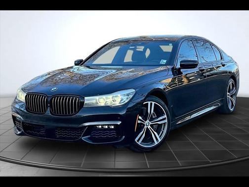 2017 BMW 740 740i