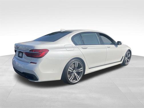 2019 BMW 740 xDrive