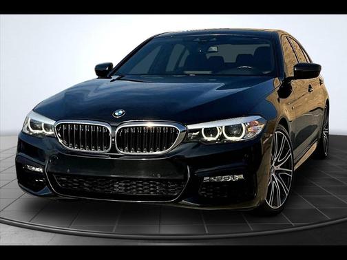 Black 2018 BMW 540 i