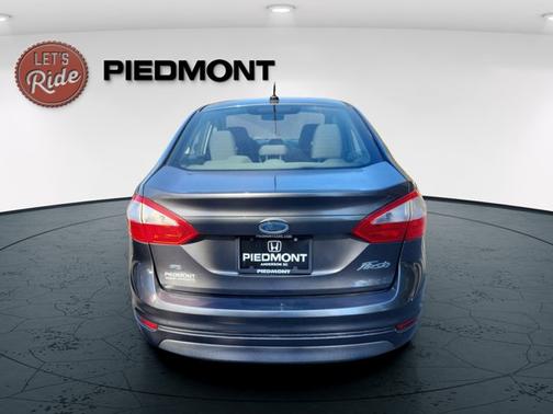 2015 Ford Fiesta SE