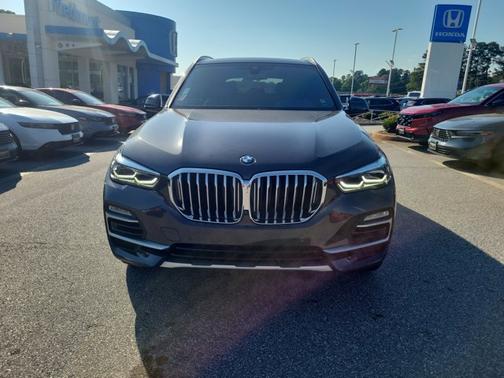 Dark Graphite Metallic 2021 BMW X5 sDrive40i