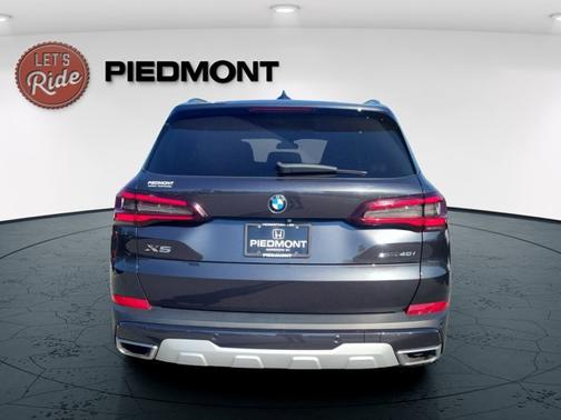 Dark Graphite Metallic 2021 BMW X5 sDrive40i