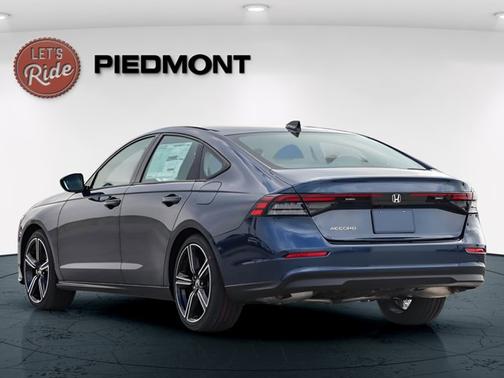 Canyon River Blue Metallic 2026 Honda Accord SE