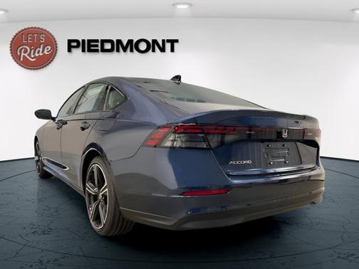 Canyon River Blue Metallic 2026 Honda Accord SE