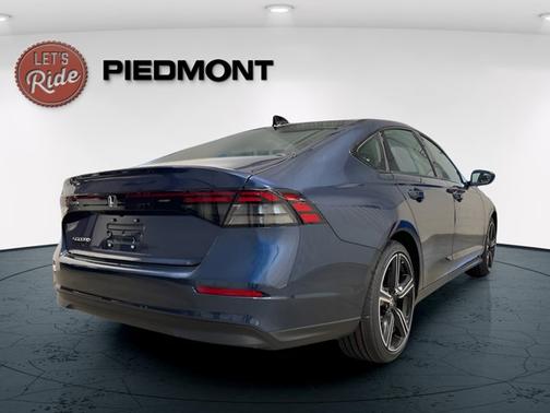 Canyon River Blue Metallic 2026 Honda Accord SE