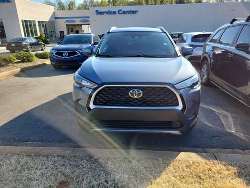 2024 Toyota Corolla Cross LE