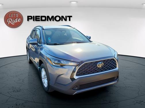 2024 Toyota Corolla Cross LE