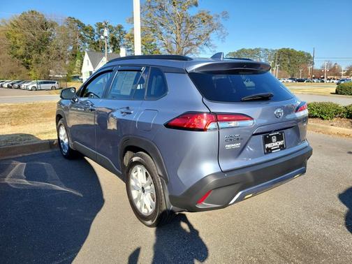 2024 Toyota Corolla Cross LE