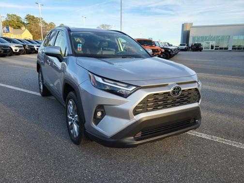 2023 Toyota RAV4 XLE Premium