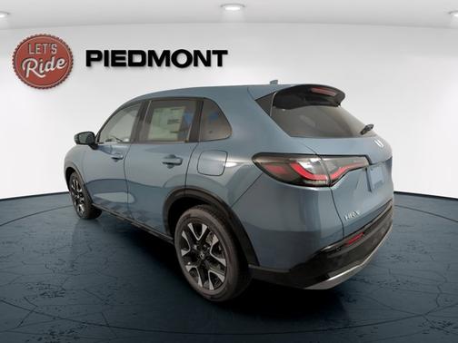 Nordic Forest Pearl 2027 Honda HR-V EX-L