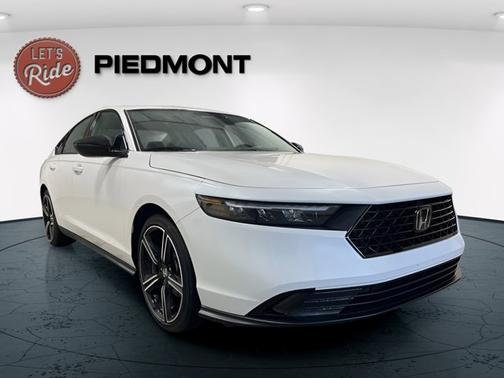 Platinum White Pearl 2026 Honda Accord SE