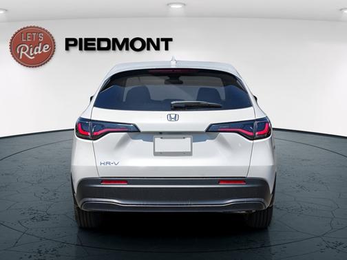Platinum White Pearl 2027 Honda HR-V LX