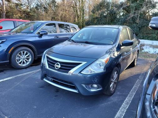 2016 Nissan Versa SL