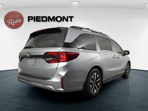 Solar Silver Metallic 2026 Honda Odyssey EX-L