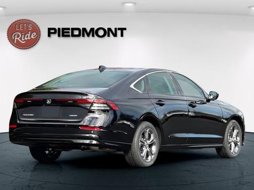 Crystal Black Pearl 2026 Honda Accord Hybrid EX-L
